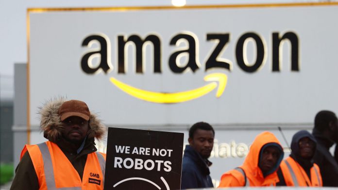 Οι εργαζόμενοι της Amazon απεργούν σε επτά εγκαταστάσεις των ΗΠΑ Οι εργαζόμενοι της Amazon απεργούν σε επτά εγκαταστάσεις των ΗΠΑ