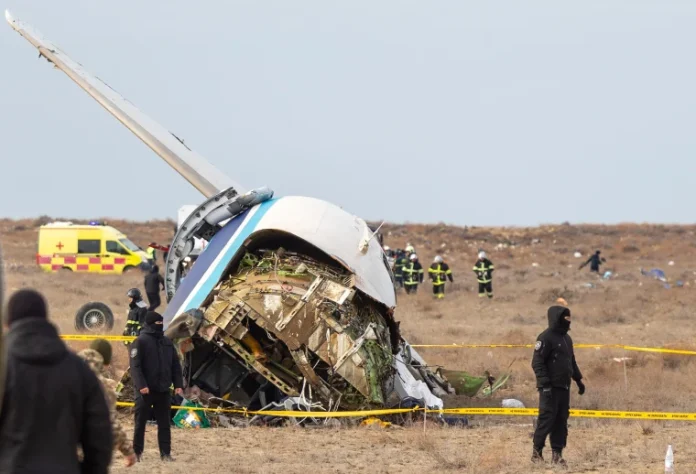Azerbaijan Airlines: Η συντριβή του αεροπλάνου προκλήθηκε από «εξωτερική παρέμβαση» Azerbaijan Airlines: Η συντριβή του αεροπλάνου προκλήθηκε από «εξωτερική παρέμβαση»