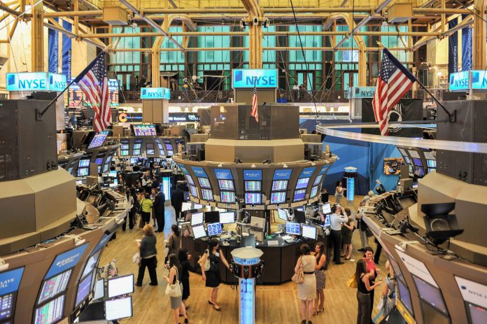 Ισχυρές διακυμάνσεις στη Wall Street πριν το άνοιγμα με αιχμή η τεχνολογία, η υγεία και η καθαρή ενέργεια Ισχυρές διακυμάνσεις στη Wall Street πριν το άνοιγμα με αιχμή η τεχνολογία, η υγεία και η καθαρή ενέργεια