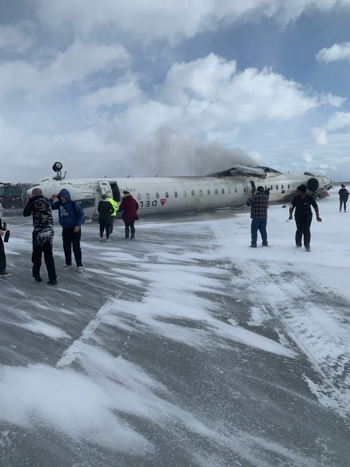 Αεροπορικό δυστύχημα της Delta με 15 τραυματίες, 3 σε κρίσιμη κατάσταση Αεροπορικό δυστύχημα της Delta με 15 τραυματίες, 3 σε κρίσιμη κατάσταση