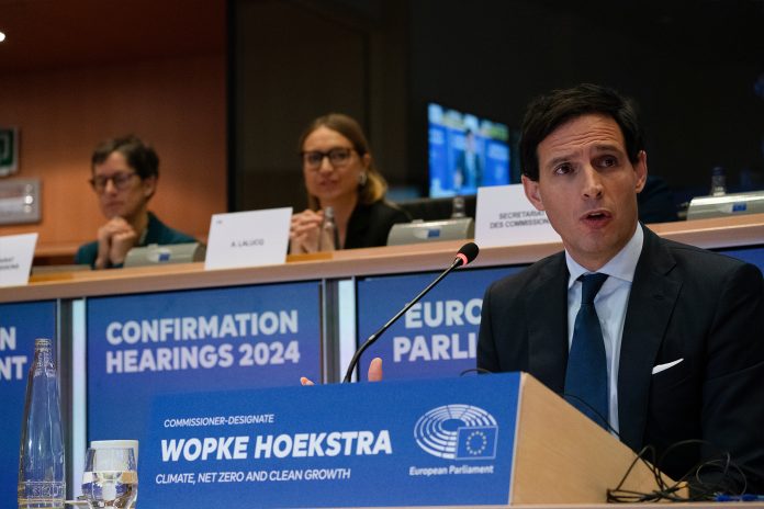 Η ΕΕ θα απαλλάξει τις περισσότερες επιχειρήσεις από τον συνοριακό φόρο άνθρακα Η ΕΕ θα απαλλάξει τις περισσότερες επιχειρήσεις από τον συνοριακό φόρο άνθρακα