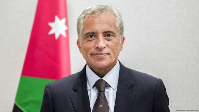 Πρωθυπουργός Ιορδανίας: Συνεργασία με την Αίγυπτο για το σχέδιο ανοικοδόμησης Πρωθυπουργός Ιορδανίας: Συνεργασία με την Αίγυπτο για το σχέδιο ανοικοδόμησης