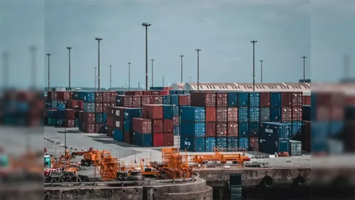 Το εμπορικό έλλειμμα των ΗΠΑ μειώθηκε στα 59,6 δισεκατομμύρια δολάρια τον Αύγουστο Το εμπορικό έλλειμμα των ΗΠΑ μειώθηκε στα 59,6 δισεκατομμύρια δολάρια τον Αύγουστο
