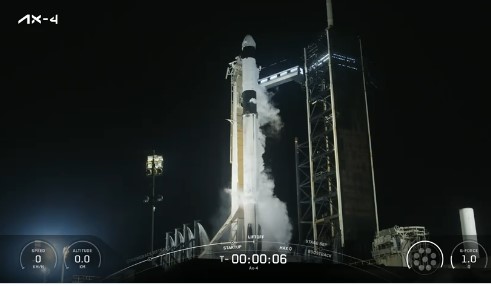 Η SpaceX εκτοξεύει την αποστολή της Axiom Space στον Διεθνή Διαστημικό Σταθμό (ISS) Η SpaceX εκτοξεύει την αποστολή της Axiom Space στον Διεθνή Διαστημικό Σταθμό (ISS)