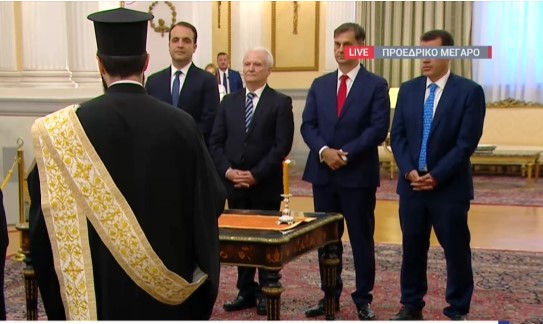 Ορκίστηκαν τα νέα μέλη της κυβέρνησης, Πλεύρης, Θεοχάρης, Ανδριανός και Δερμεντζόπουλος Ορκίστηκαν τα νέα μέλη της κυβέρνησης, Πλεύρης, Θεοχάρης, Ανδριανός και Δερμεντζόπουλος