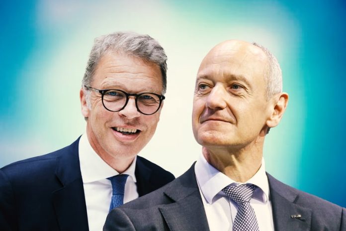 Deutsche Bank και Siemens παρουσιάζουν επένδυση 631 δισ. ευρώ στη Γερμανία Deutsche Bank και Siemens παρουσιάζουν επένδυση 631 δισ. ευρώ στη Γερμανία
