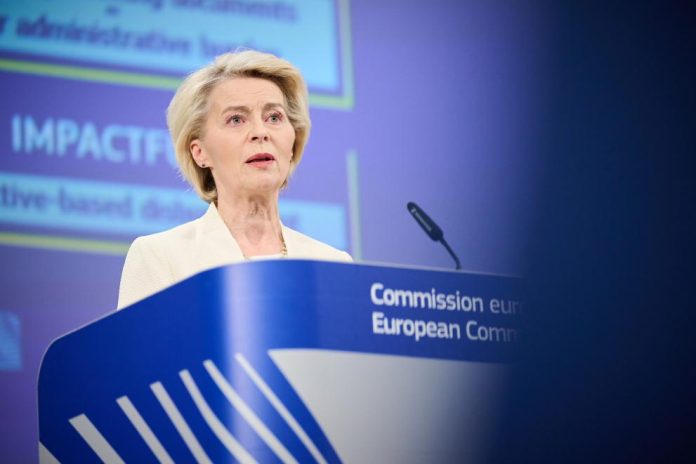 Φον ντερ Λάιεν: Ανυπομονώ να συνεργαστώ με την Τακαΐτσι Φον ντερ Λάιεν: Ανυπομονώ να συνεργαστώ με την Τακαΐτσι
