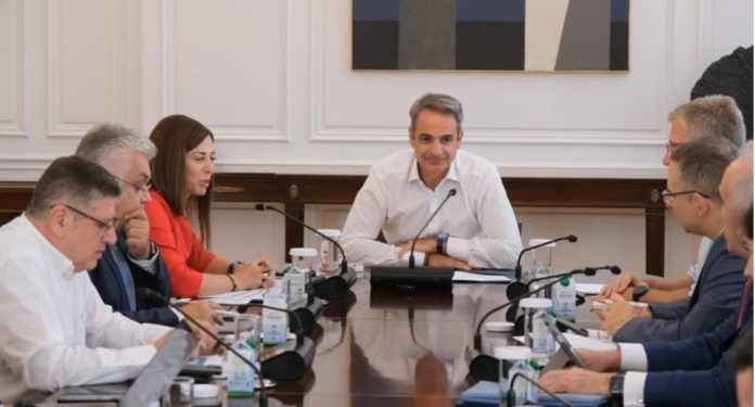 Κ. Μητσοτάκης: Εκκαθάριση των καταλόγων των ανενεργών φοιτητών, που βρίσκονται εγγεγραμμένοι στα δημόσια πανεπιστήμια τη δεκαετία του ΄50 και του ΄60 Κ. Μητσοτάκης: Εκκαθάριση των καταλόγων των ανενεργών φοιτητών, που βρίσκονται εγγεγραμμένοι στα δημόσια πανεπιστήμια τη δεκαετία του ΄50 και του ΄60