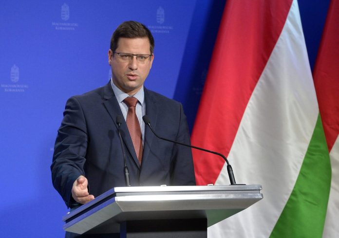 Η Ουγγαρία σκοπεύει να συνεχίσει να αγοράζει ρωσικό πετρέλαιο και φυσικό αέριο Η Ουγγαρία σκοπεύει να συνεχίσει να αγοράζει ρωσικό πετρέλαιο και φυσικό αέριο