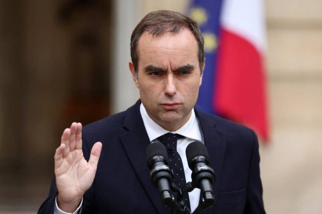 Σ. Λεκορνί: Προς πολιτική συμφωνία στη Γαλλία για αποφυγή πρόωρων εκλογών Σ. Λεκορνί: Προς πολιτική συμφωνία στη Γαλλία για αποφυγή πρόωρων εκλογών