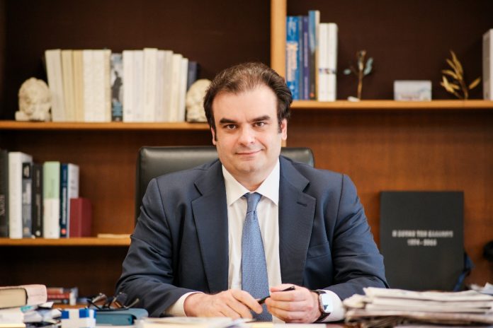 Κ. Πιερρακάκης: «Είμαι αισιόδοξος ότι θα πετύχουμε ανάπτυξη 2,4% το 2026» Κ. Πιερρακάκης: «Είμαι αισιόδοξος ότι θα πετύχουμε ανάπτυξη 2,4% το 2026»