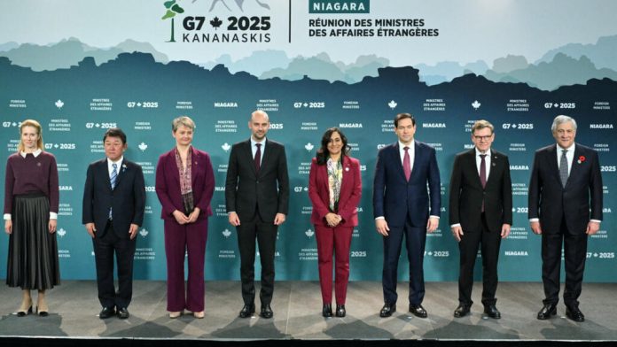 Η G7 καλεί το Ιράν να επαναλάβει τη συνεργασία με την IAEA Η G7 καλεί το Ιράν να επαναλάβει τη συνεργασία με την IAEA