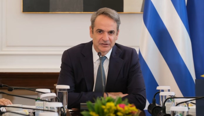 Κυρ. Μητσοτάκης: Τρεις είναι οι λέξεις κλειδιά: η υπευθυνότητα, η εμπιστοσύνη και η παραγωγικότητα- Ιστορική συμφωνία, η οποία θέτει άλλους κανόνες στην αγορά εργασίας ΜΗΤΣΟΤΑΚΗΣ-ΣΥΜΒΟΥΛΙΟ