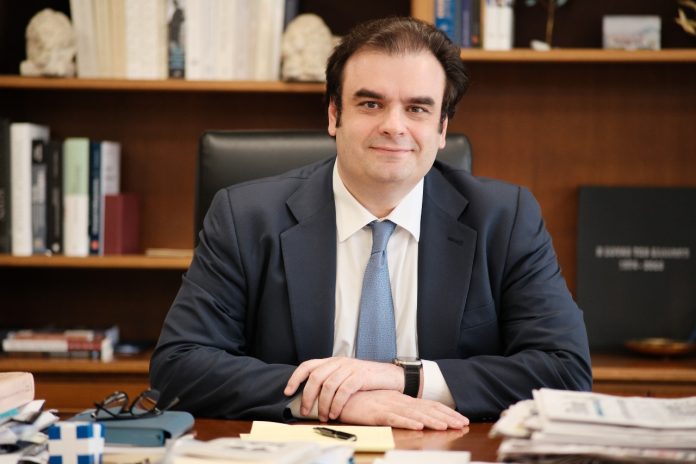 Πιερρακάκης προειδοποιεί για κλιμάκωση ενεργειακών πιέσεων στην Ευρωζώνη Πιερρακάκης προειδοποιεί για κλιμάκωση ενεργειακών πιέσεων στην Ευρωζώνη