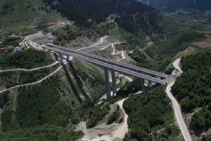 Πράσινο φως της Επιτροπής Ανταγωνισμού για τον αποκλειστικό έλεγχο της Εγνατίας Οδού από τη ΓΕΚ ΤΕΡΝΑ Πράσινο φως της Επιτροπής Ανταγωνισμού για τον αποκλειστικό έλεγχο της Εγνατίας Οδού από τη ΓΕΚ ΤΕΡΝΑ