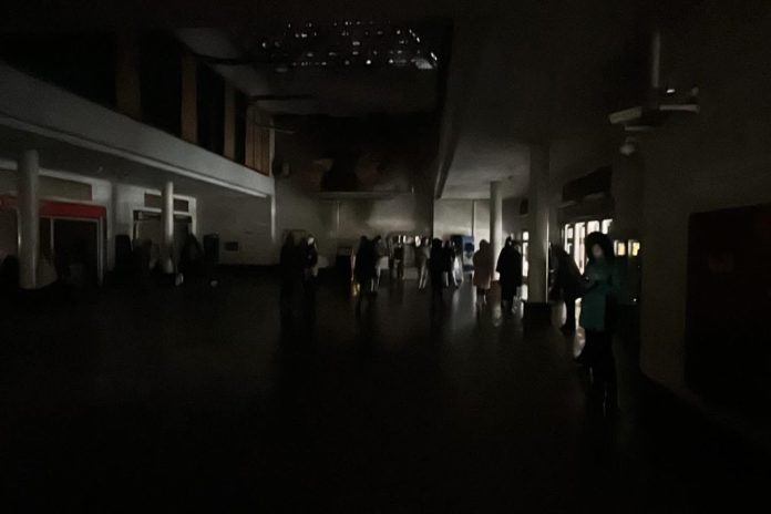 Ουκρανία: Η Μόσχα βυθίζει το Κίεβο στο σκοτάδι ενώ ξεκινούν νέες διαπραγματεύσεις Ουκρανία: Η Μόσχα βυθίζει το Κίεβο στο σκοτάδι ενώ ξεκινούν νέες διαπραγματεύσεις