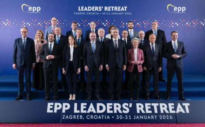 ΕΕ: Η Ευρωπαϊκή Δεξιά πιέζει για βαθιές θεσμικές αλλαγές απέναντι στη νέα παγκόσμια ισορροπία ισχύος ΕΕ: Η Ευρωπαϊκή Δεξιά πιέζει για βαθιές θεσμικές αλλαγές απέναντι στη νέα παγκόσμια ισορροπία ισχύος