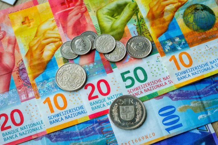 Ελβετία: Συνταγματική θωράκιση του δικαιώματος χρήσης μετρητών απέναντι στην ψηφιοποίηση Ελβετία: Συνταγματική θωράκιση του δικαιώματος χρήσης μετρητών απέναντι στην ψηφιοποίηση