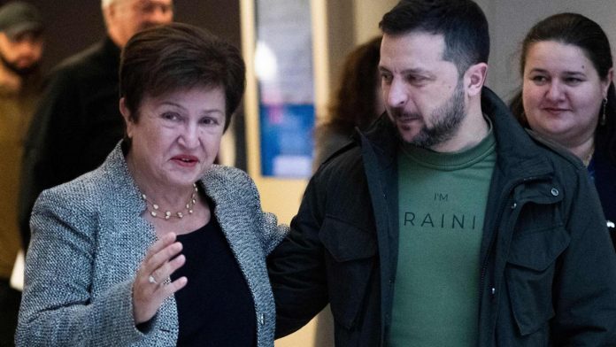 Ουκρανία: Επίσκεψη Γκεοργκίεβα στο Κίεβο πριν το Νταβός και οι σκληροί αριθμοί της χρηματοδότησης Ουκρανία: Επίσκεψη Γκεοργκίεβα στο Κίεβο πριν το Νταβός και οι σκληροί αριθμοί της χρηματοδότησης