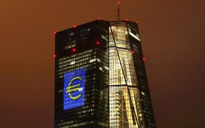 ΕΚΤ: Η ανατίμηση του ευρώ επαναφέρει στο τραπέζι νέες μειώσεις επιτοκίων ΕΚΤ: Η ανατίμηση του ευρώ επαναφέρει στο τραπέζι νέες μειώσεις επιτοκίων