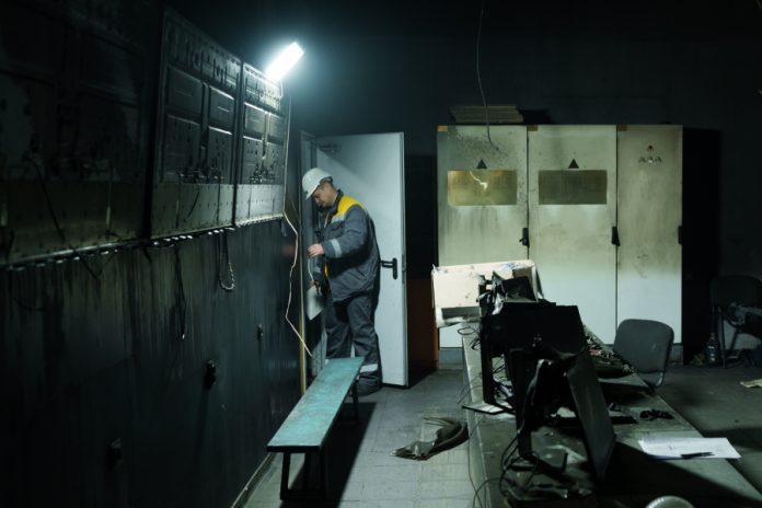 ΕΕ: Ρωσικές επιθέσεις στο ουκρανικό δίκτυο ενέργειας φέρνουν ανθρωπιστική και γεωπολιτική κρίση ΕΕ: Ρωσικές επιθέσεις στο ουκρανικό δίκτυο ενέργειας φέρνουν ανθρωπιστική και γεωπολιτική κρίση