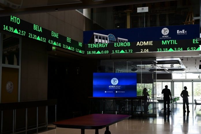 Χρηματιστήριο Αθηνών: Το January effect φουσκώνει τα πανιά για νέα ιστορικά υψηλά Χρηματιστήριο Αθηνών: Το January effect φουσκώνει τα πανιά για νέα ιστορικά υψηλά