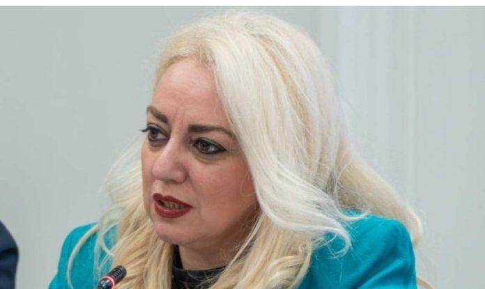 Η απάντηση Στρατινάκη και το θεσμικό κενό στις καταγγελίες για τα κονδύλια κατάρτισης Η απάντηση Στρατινάκη και το θεσμικό κενό στις καταγγελίες για τα κονδύλια κατάρτισης