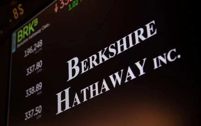 Berkshire Hathaway: Ο Γκρεγκ Έιμπελ διατηρεί καθημερινό δίαυλο με Μπάφετ Berkshire Hathaway: Ο Γκρεγκ Έιμπελ διατηρεί καθημερινό δίαυλο με Μπάφετ