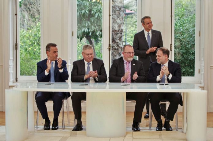 Συμφωνία με Chevron: Στο Δημόσιο έως 40% των κερδών από τους ελληνικούς υδρογονάνθρακες Συμφωνία με Chevron: Στο Δημόσιο έως 40% των κερδών από τους ελληνικούς υδρογονάνθρακες