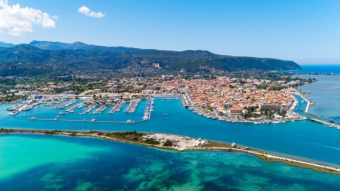 Η CVC βγάζει στο σφυρί τη D-Marin με στόχο αποτίμηση 1 δισ. ευρώ Η CVC βγάζει στο σφυρί τη D-Marin με στόχο αποτίμηση 1 δισ. ευρώ