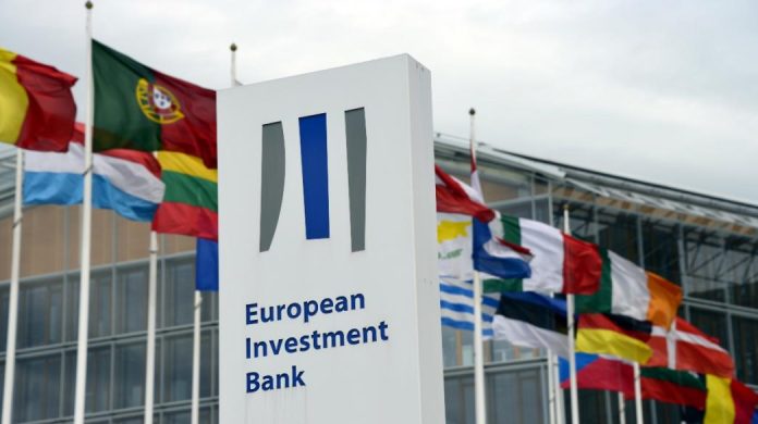 Χρηματοδοτική ένεση 3,5 δισ. από την ΕΤΕπ αλλάζει τον επενδυτικό χάρτη της Ελλάδας το 2025 Χρηματοδοτική ένεση 3,5 δισ. από την ΕΤΕπ αλλάζει τον επενδυτικό χάρτη της Ελλάδας το 2025