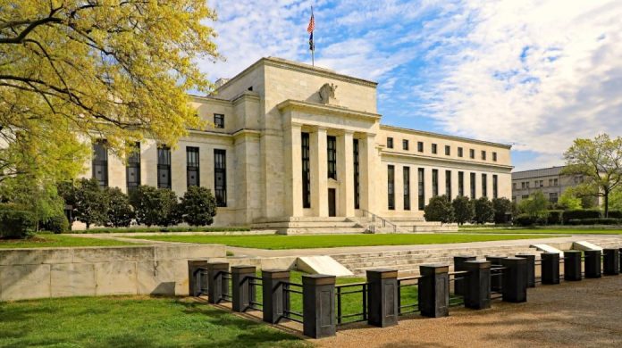 ΗΠΑ: Η Fed ετοιμάζει χαλάρωση τραπεζικών κανόνων για να αναθερμάνει τη στεγαστική πίστη ΗΠΑ: Η Fed ετοιμάζει χαλάρωση τραπεζικών κανόνων για να αναθερμάνει τη στεγαστική πίστη
