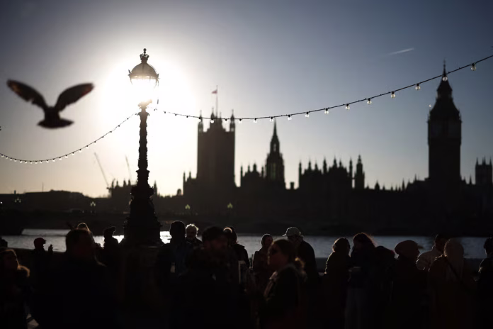 Ηνωμένο Βασίλειο: Μαζικές περικοπές στο British Council απειλούν τον βρετανικό πολιτιστικό αντίκτυπο στην Ευρώπη Ηνωμένο Βασίλειο: Μαζικές περικοπές στο British Council απειλούν τον βρετανικό πολιτιστικό αντίκτυπο στην Ευρώπη