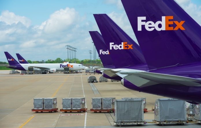 ΗΠΑ: Η FedEx προσφεύγει κατά κυβέρνησης για επιστροφή δασμών Τραμπ ΗΠΑ: Η FedEx προσφεύγει κατά κυβέρνησης για επιστροφή δασμών Τραμπ