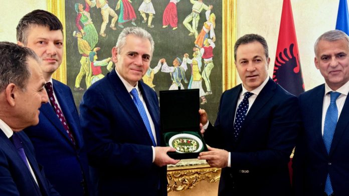 Αλβανία: Μήνυμα Χαρακόπουλου για ορθόδοξη παράδοση, ειρηνική συνύπαρξη και ευρωπαϊκή πορεία Αλβανία: Μήνυμα Χαρακόπουλου για ορθόδοξη παράδοση, ειρηνική συνύπαρξη και ευρωπαϊκή πορεία