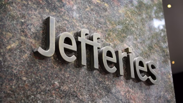Jefferies: Ισχυρή δυναμική δανείων και έσοδα-«ασπίδα» για Πειραιώς Jefferies: Ισχυρή δυναμική δανείων και έσοδα-«ασπίδα» για Πειραιώς