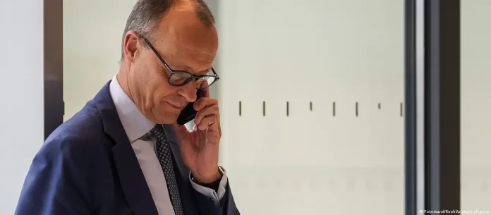 Γερμανία: Η επιστροφή Μέρκελ στηρίζει αλλά και δοκιμάζει τον Μερτς στο συνέδριο της CDU Γερμανία: Η επιστροφή Μέρκελ στηρίζει αλλά και δοκιμάζει τον Μερτς στο συνέδριο της CDU