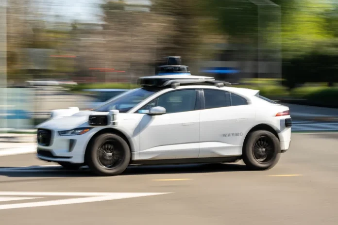 Τα 16 δισ. δολάρια της Waymo και το δύσκολο στοίχημα της κερδοφορίας στα robotaxis Τα 16 δισ. δολάρια της Waymo και το δύσκολο στοίχημα της κερδοφορίας στα robotaxis
