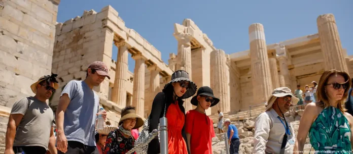 Βιώσιμος τουρισμός στην εποχή της κλιματικής κρίσης και υπερτουρισμού Βιώσιμος τουρισμός στην εποχή της κλιματικής κρίσης και υπερτουρισμού
