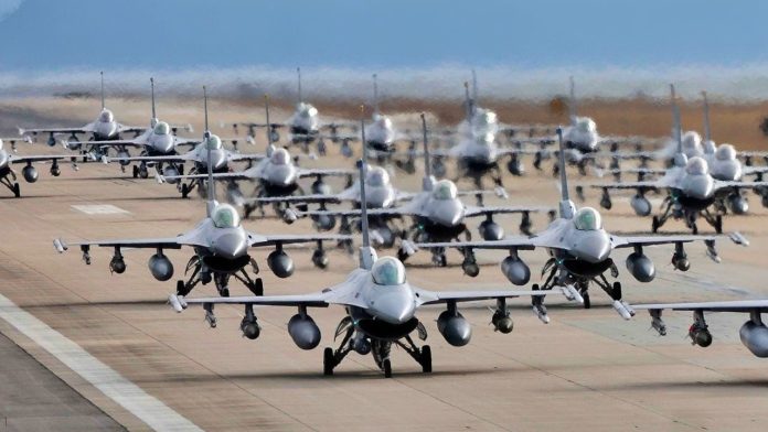 Τουρκία εξετάζει αποστολή F-16 στα κατεχόμενα , κλιμάκωση στην Κύπρο Τουρκία εξετάζει αποστολή F-16 στα κατεχόμενα , κλιμάκωση στην Κύπρο