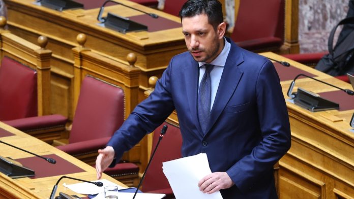 Σφοδρή κόντρα Κυρανάκη – Πολάκη στη Βουλή για τον φόρο στα καύσιμα Σφοδρή κόντρα Κυρανάκη – Πολάκη στη Βουλή για τον φόρο στα καύσιμα