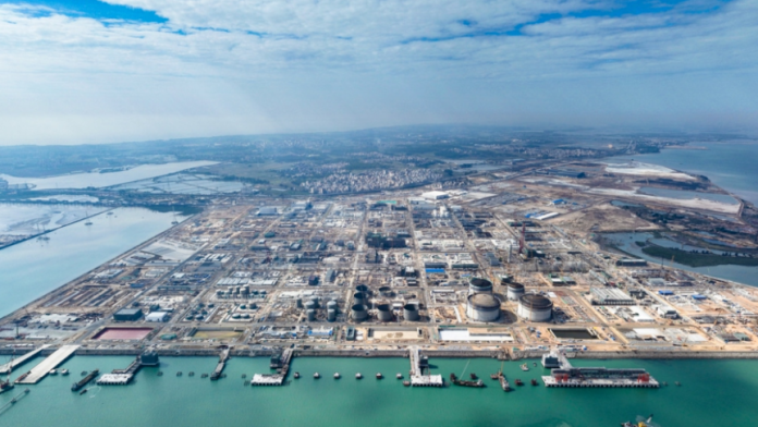 Γερμανία: Η BASF επενδύει 8,7 δισ. στην Κίνα παρά το derisking Γερμανία: Η BASF επενδύει 8,7 δισ. στην Κίνα παρά το derisking
