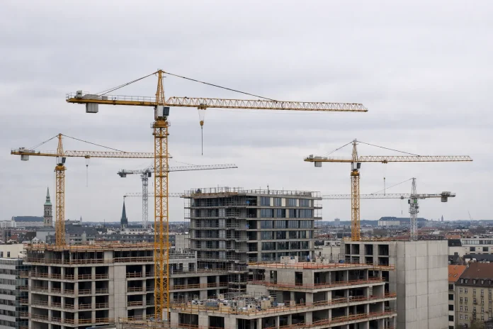 Τριπλή σύγκρουση χωροταξικών σχεδίων φέρνει νέους κανόνες δόμησης παραγωγή κατασκευών στην Ευρωζώνη