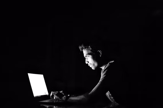 Πως η κατάργηση της ιδιωτικότητας έγινε κανονικότητα Πως η κατάργηση της ιδιωτικότητας έγινε κανονικότητα