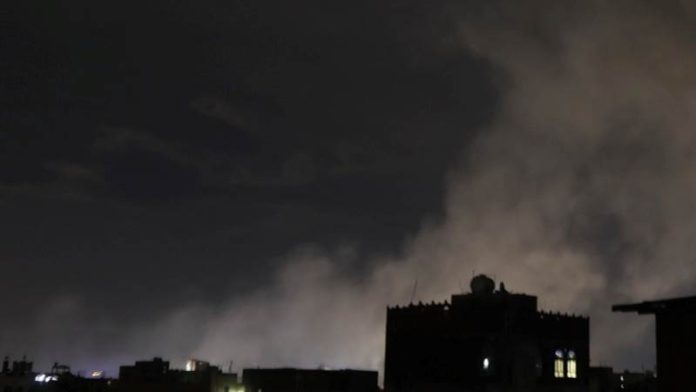 Σαουδική Αραβία: Δύο drones χτύπησαν την Πρεσβεία των ΗΠΑ στο Ριάντ – μικρή φωτιά, περιορισμένες ζημιές Σαουδική Αραβία: Δύο drones χτύπησαν την Πρεσβεία των ΗΠΑ στο Ριάντ – μικρή φωτιά, περιορισμένες ζημιές