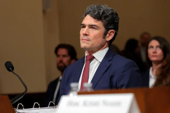Joe Kent: Η παραίτηση-βόμβα που εκθέτει τον πόλεμο με το Ιράν Joe Kent: Η παραίτηση-βόμβα που εκθέτει τον πόλεμο με το Ιράν
