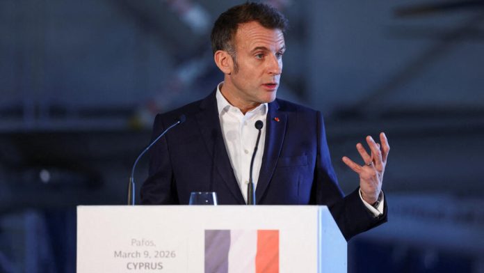 Μακρόν σε ελληνικό μήνυμα: Ασπίδα Γαλλίας για Κύπρο και ναυτιλία Μακρόν σε ελληνικό μήνυμα: Ασπίδα Γαλλίας για Κύπρο και ναυτιλία
