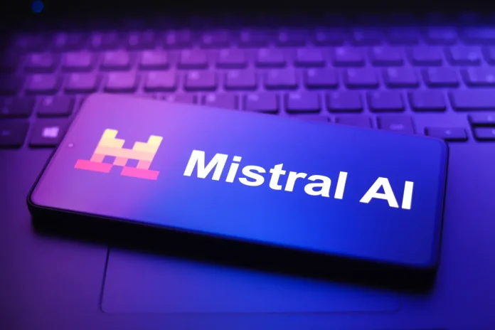 Η Mistral λανσάρει πλατφόρμα χτισίματος custom AI για επιχειρήσεις Η Mistral λανσάρει πλατφόρμα χτισίματος custom AI για επιχειρήσεις
