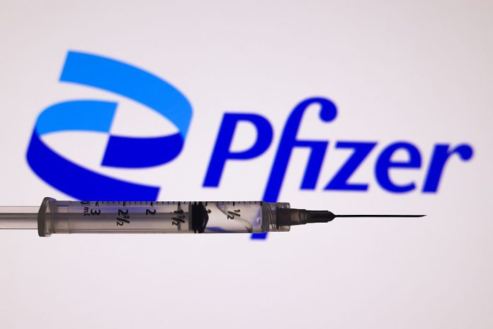 Pfizer εναντίον κρατών-μελών: Ουγγαρία, Πολωνία και Ρουμανία στο εδώλιο για τα συμβόλαια των εμβολίων COVID Pfizer εναντίον κρατών-μελών: Ουγγαρία, Πολωνία και Ρουμανία στο εδώλιο για τα συμβόλαια των εμβολίων COVID