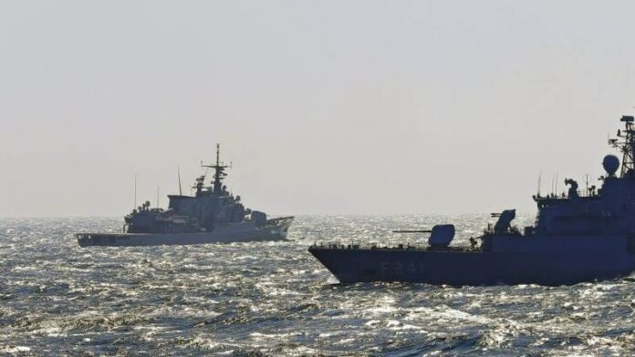 ΗΠΑ OR USA, Ιράν OR Iran, CENTCOM, tanker, petrelaio